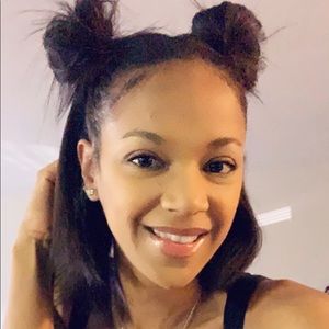 Meet your Posher, Annette